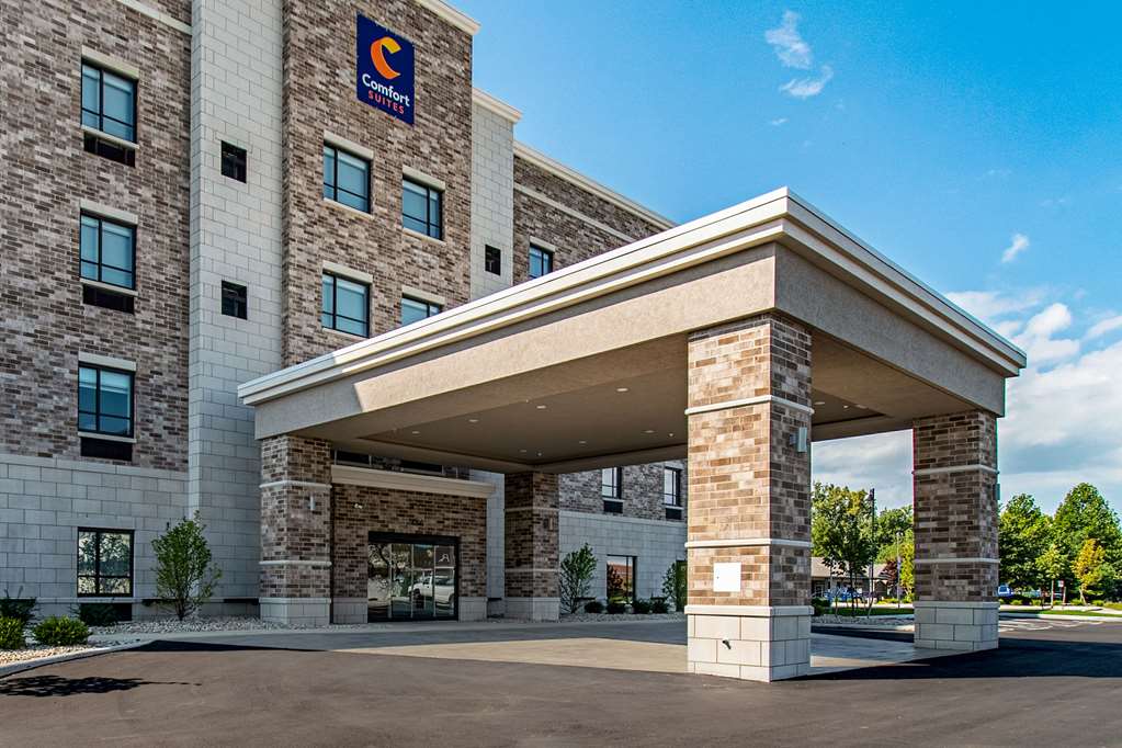 Comfort Suites Grove City Columbus South in Grove, United States