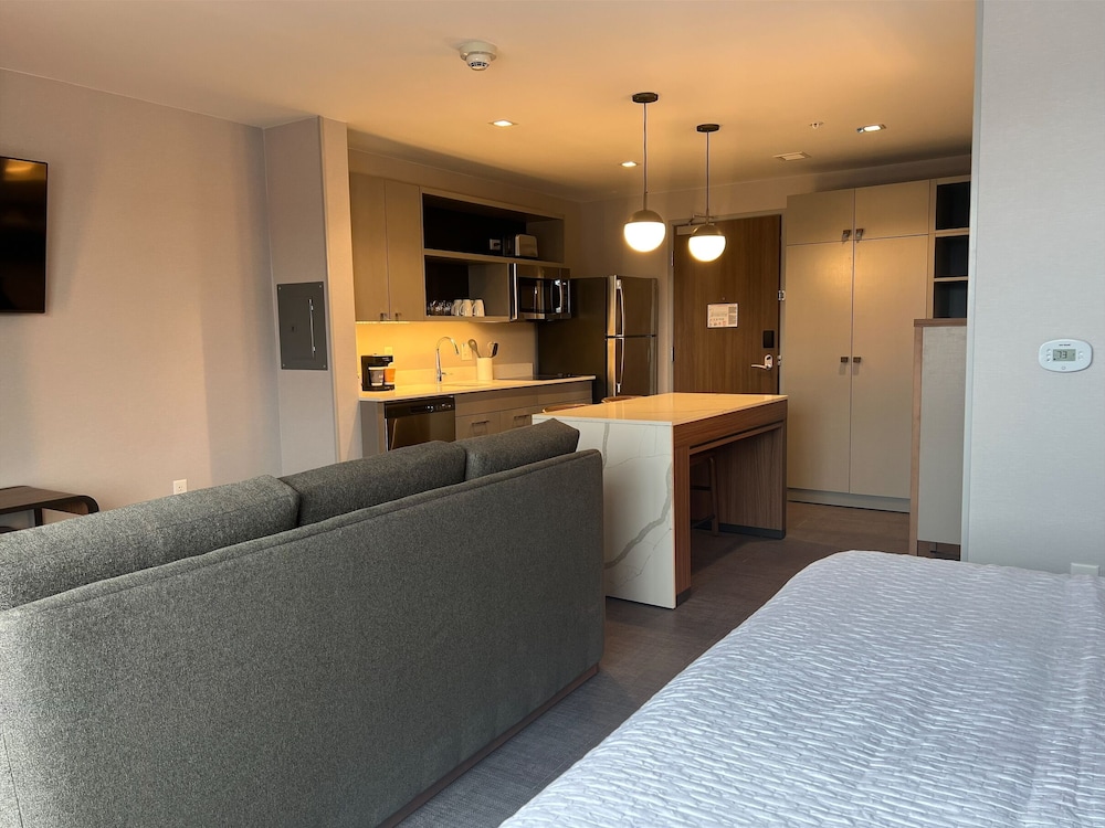 Homewood Suites by Hilton Newport Cincinnati - photo 4