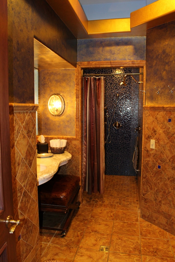 Madonna Inn - photo 327