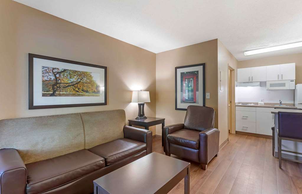 Extended Stay America Suites Washington DC Germantown Town C - photo 40