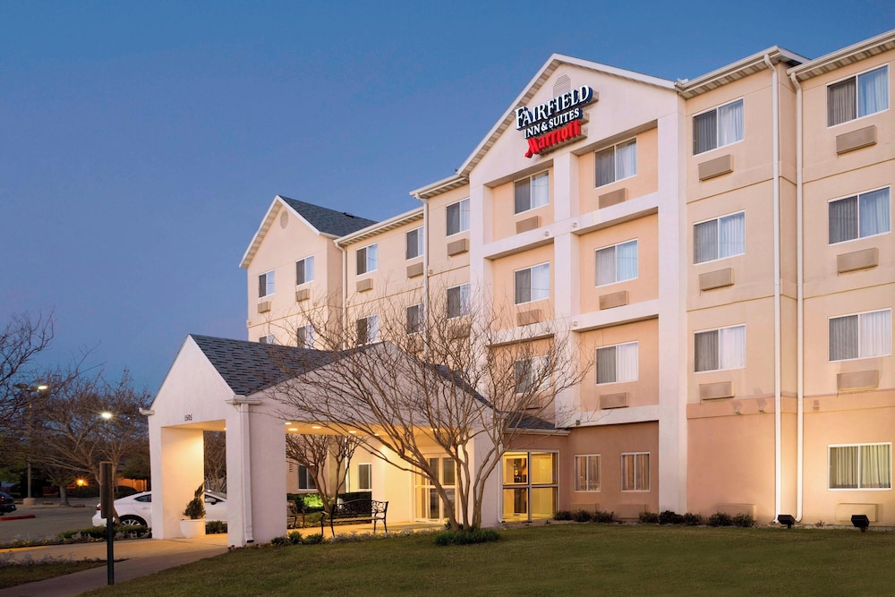 Fairfield Inn & Suites Fort Worth University Drive - photo 20
