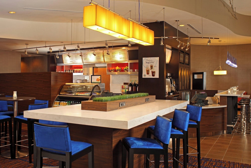 Courtyard by Marriott Baltimore Downtown Inner Harbor - photo 15