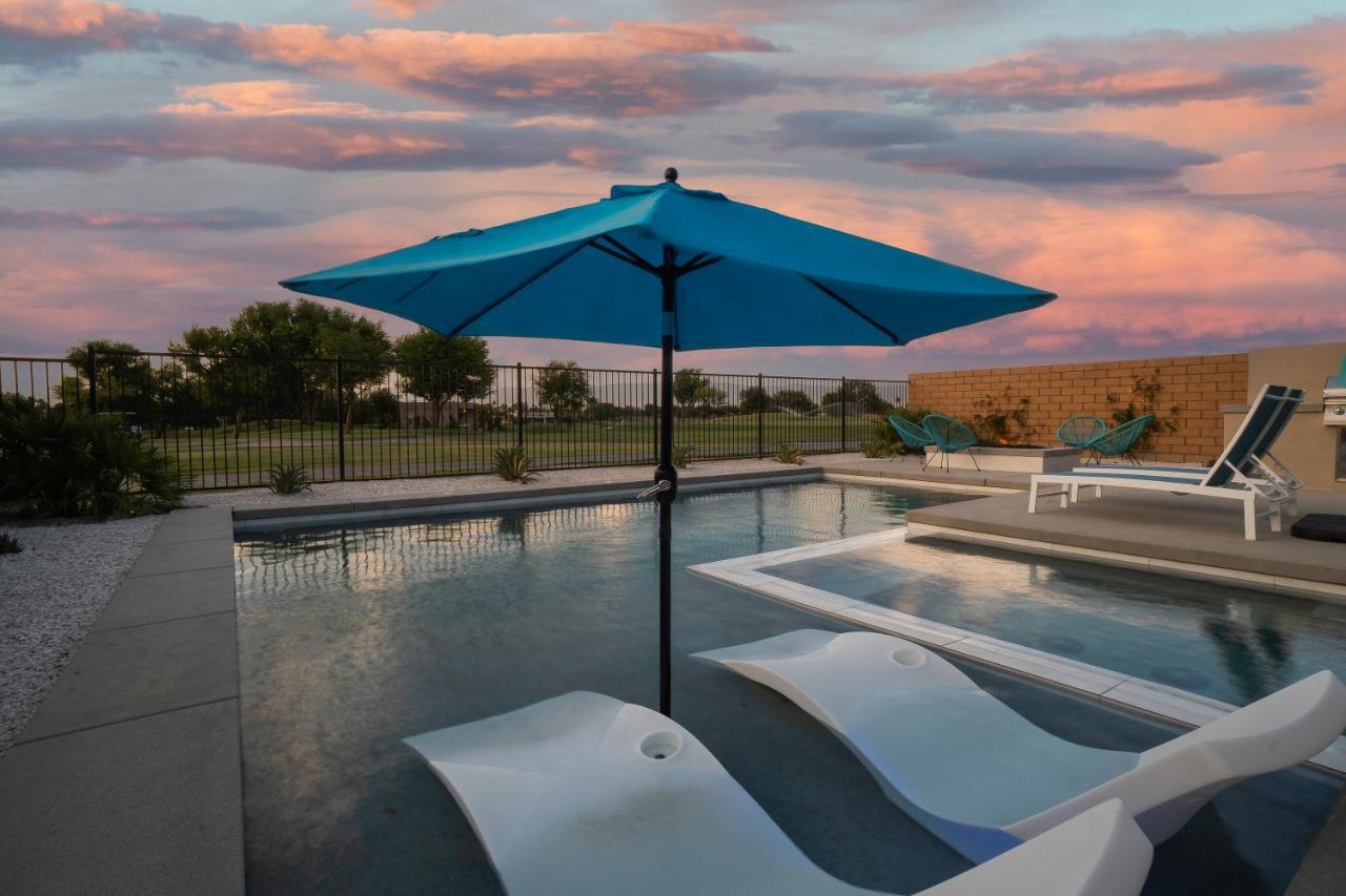 Pga West Stadium Course 18Th Hole Epic Views — 4-Star Luxury Hotel in La Quinta, United States