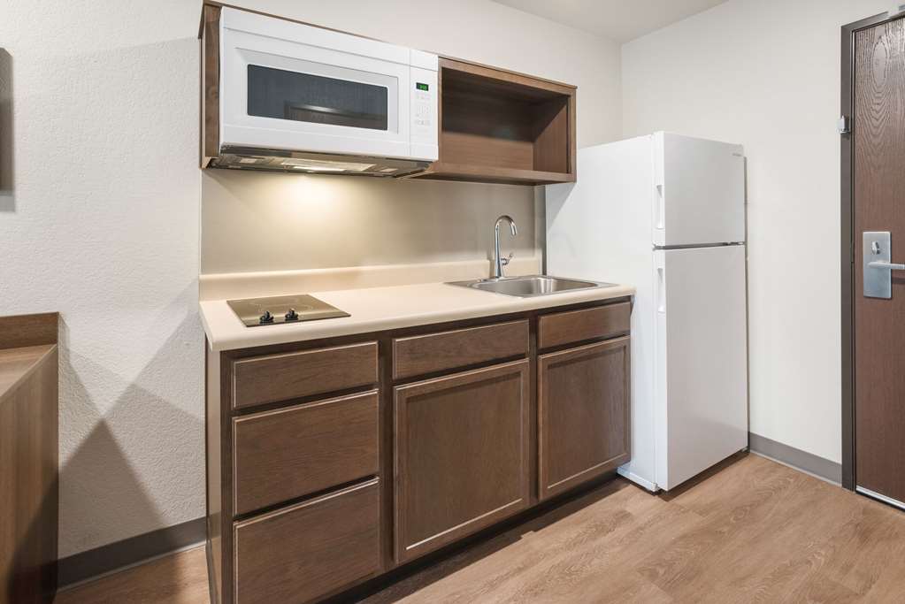 WoodSpring Suites Sulphur Lake Charles - photo 17
