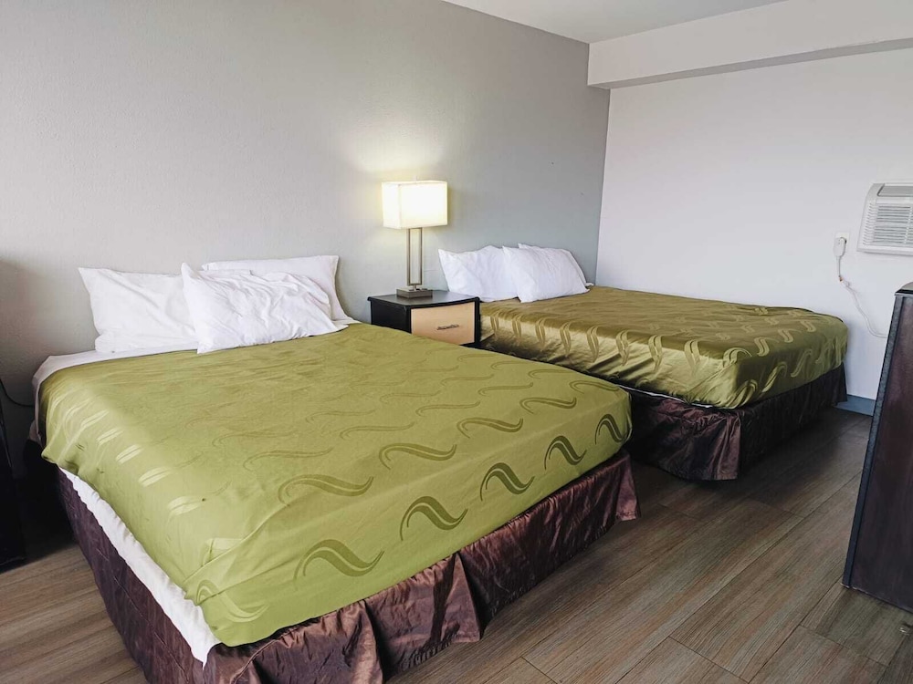 Lawton Hotel - photo 15