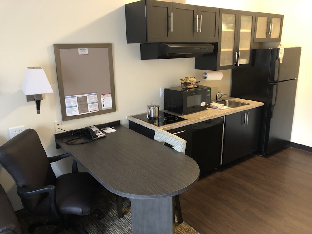 Candlewood Suites Greenville NC by IHG - photo 33