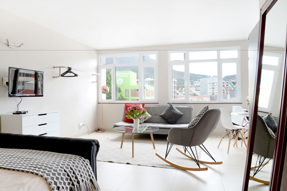 Keerom 66 Beautiful modern apartment in heart of Cape Town