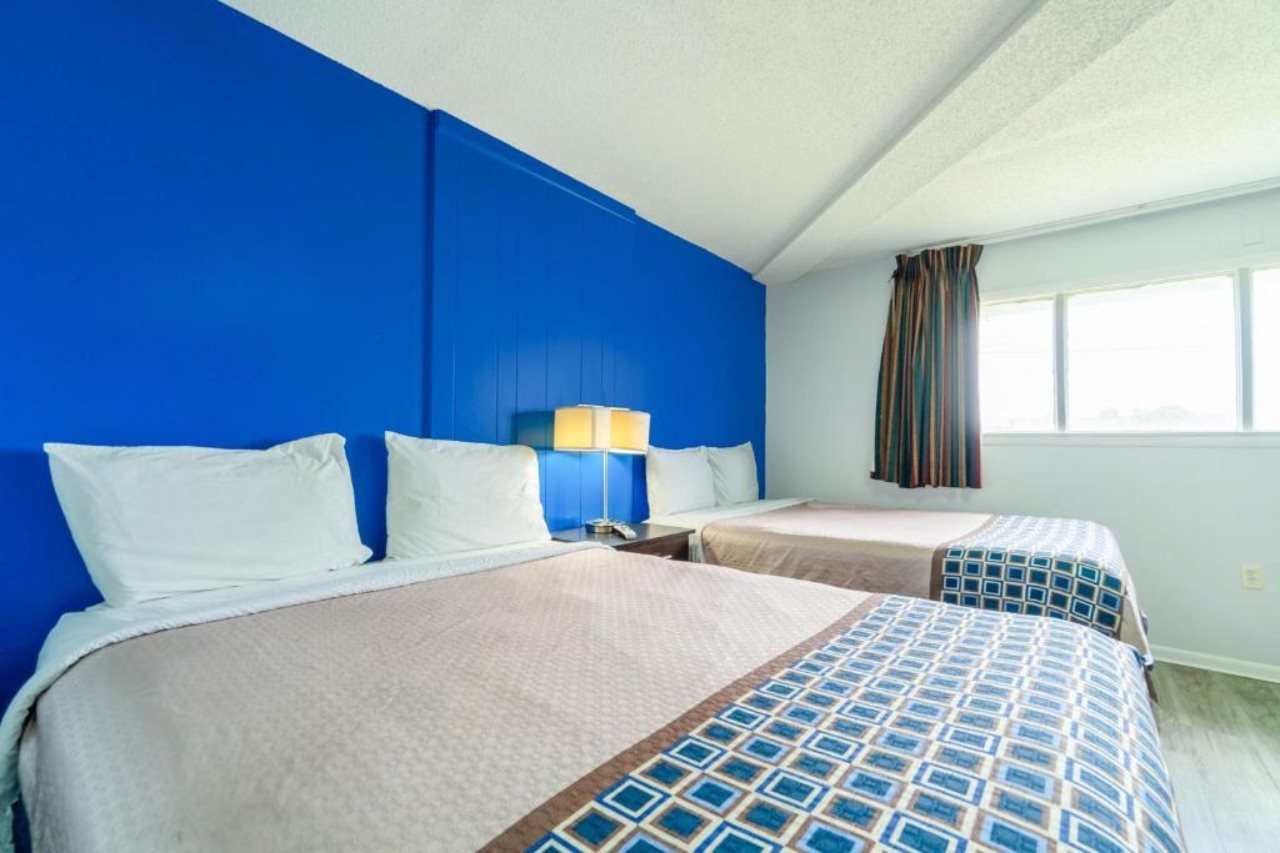 Lamplighter Inn By OYO Independence - photo 25