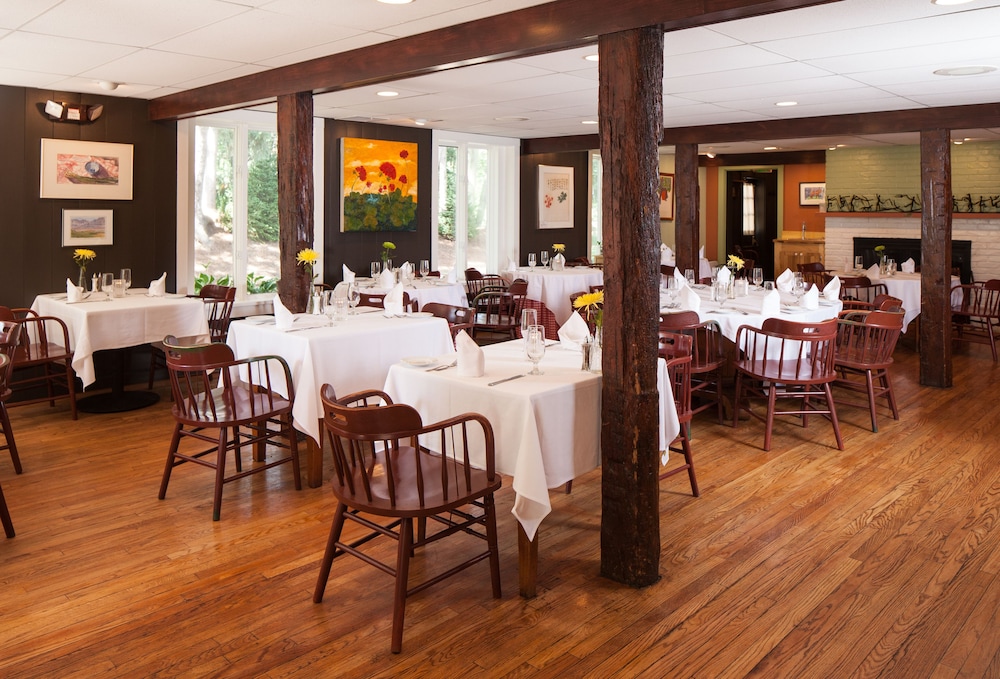 New Harmony Inn Resort and Conference Center - photo 19