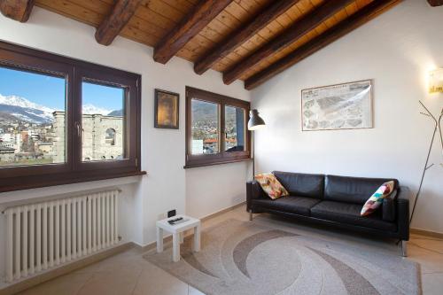 Aosta con Vista appartamento in centro — 4-Star Luxury Hotel in Aosta, Italy