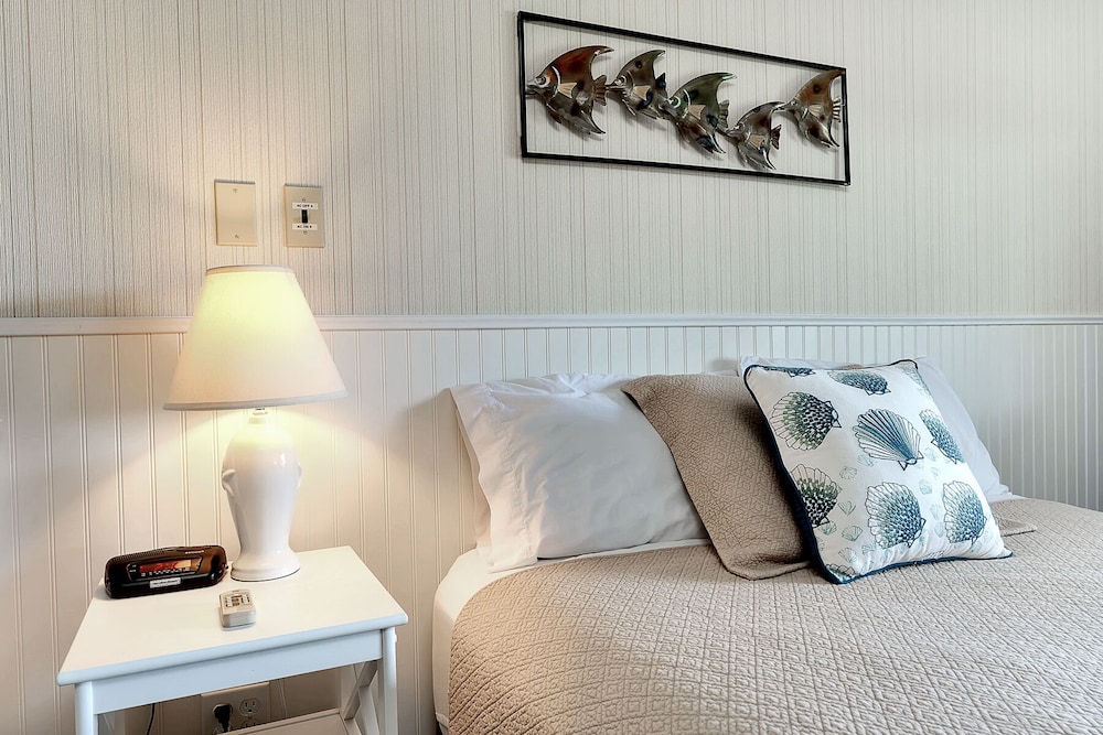 Towne Lyne Motel - photo 101