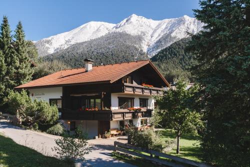 Landhaus Elke — 4-Star Luxury Hotel in Reith Bei Seefeld, Austria