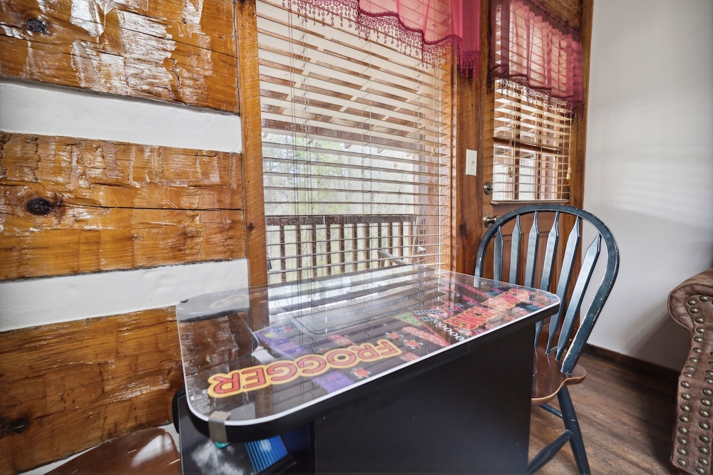 Together Always 1 Bedroom Cabin by Heavenly Views Resort - photo 15