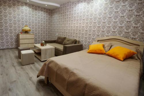N&N House