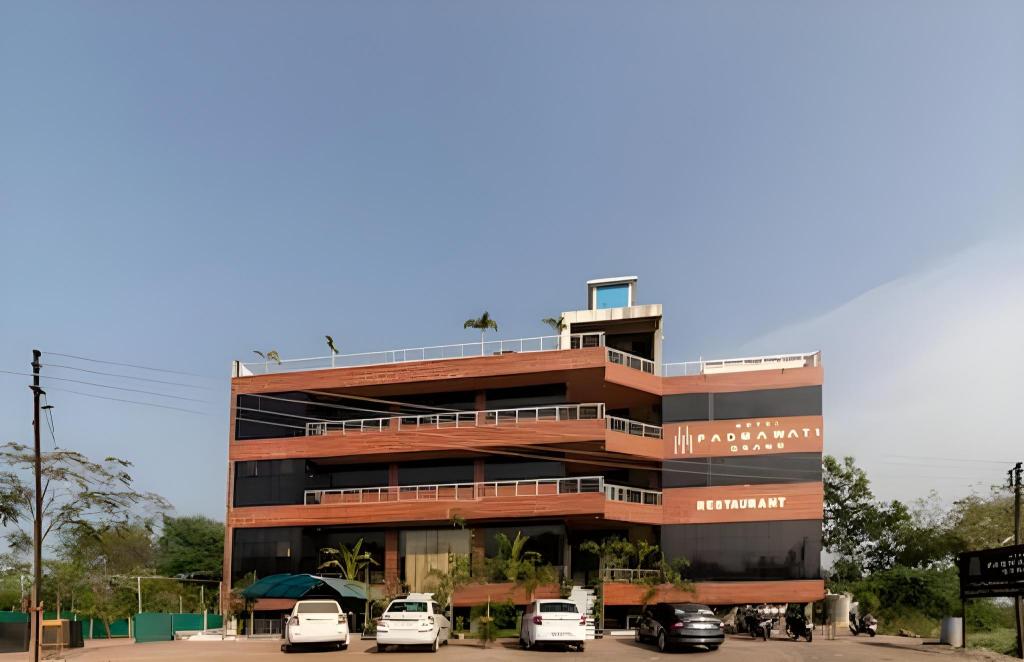Hotel Padmawati Grand in Nanded, India