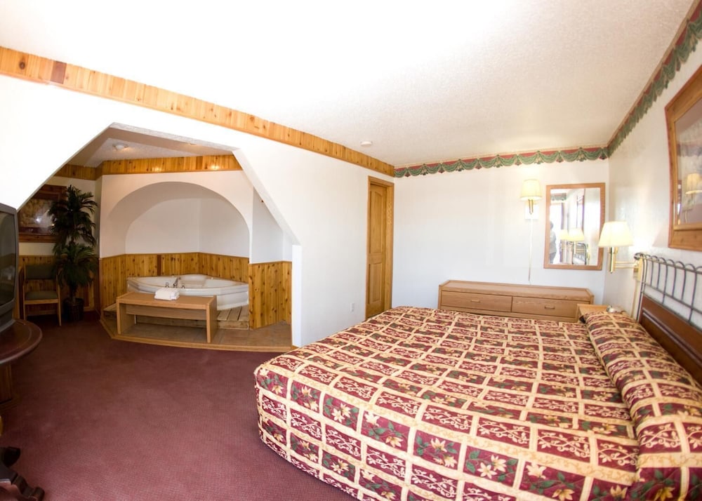 North Country Inn & Suites - photo 13