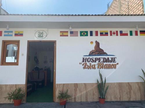 Alojamiento Isla Blanca in Paracas, Peru