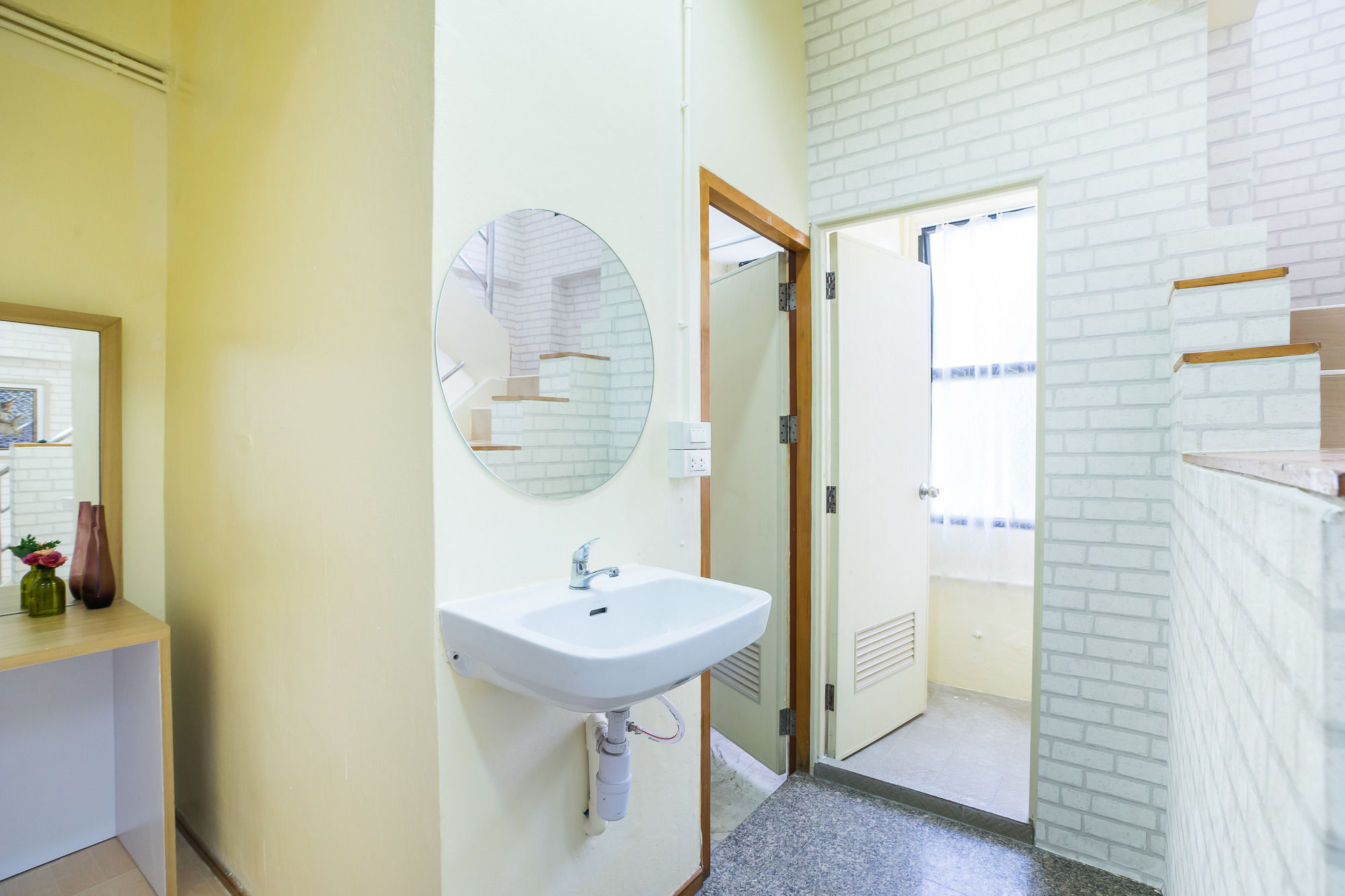 Hostel At Thonglor