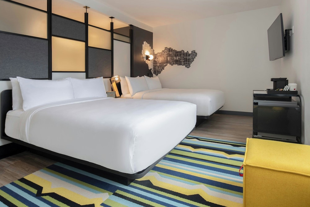 Aloft Sacramento Airport Natomas - photo 18