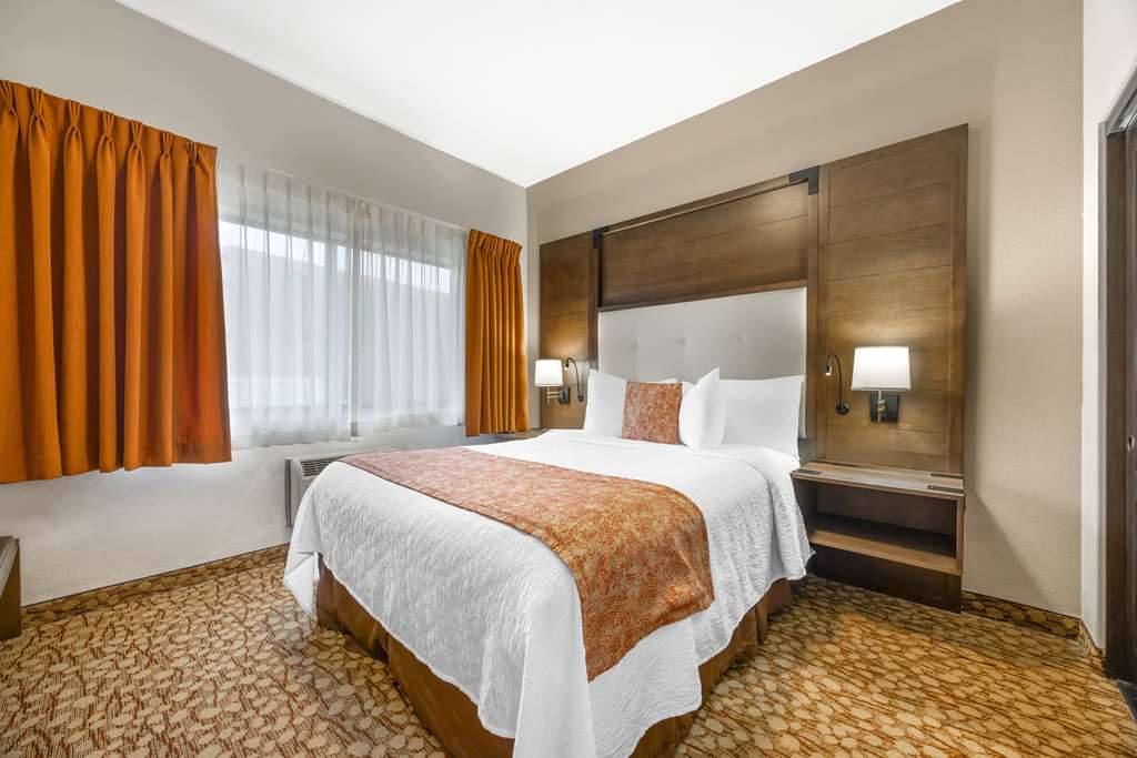 Best Western Plus Mill Creek Inn - photo 16