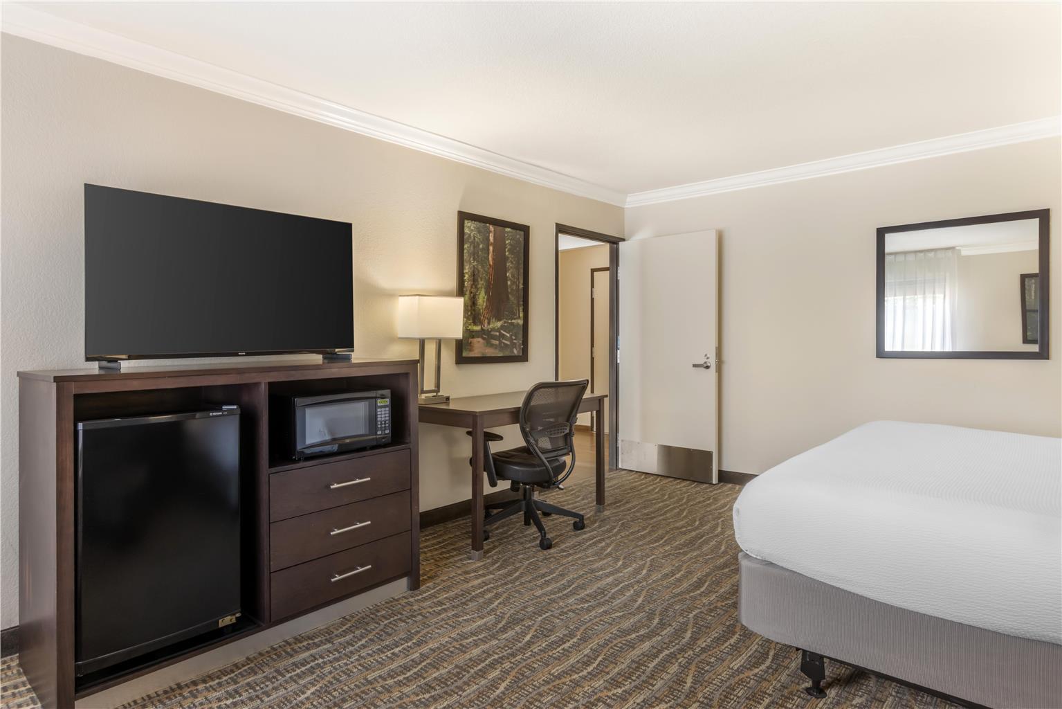 Best Western Town & Country Lodge - photo 11