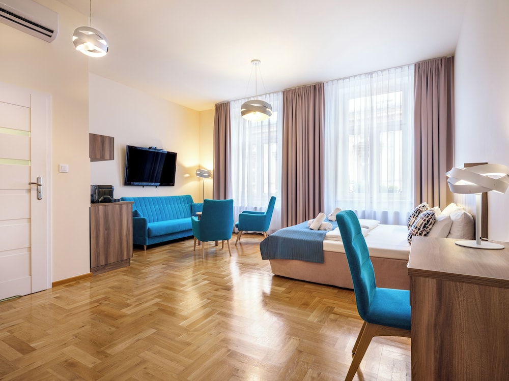 Kosmopolita Apartments — 4-Star Luxury Hotel in Krakow, Poland