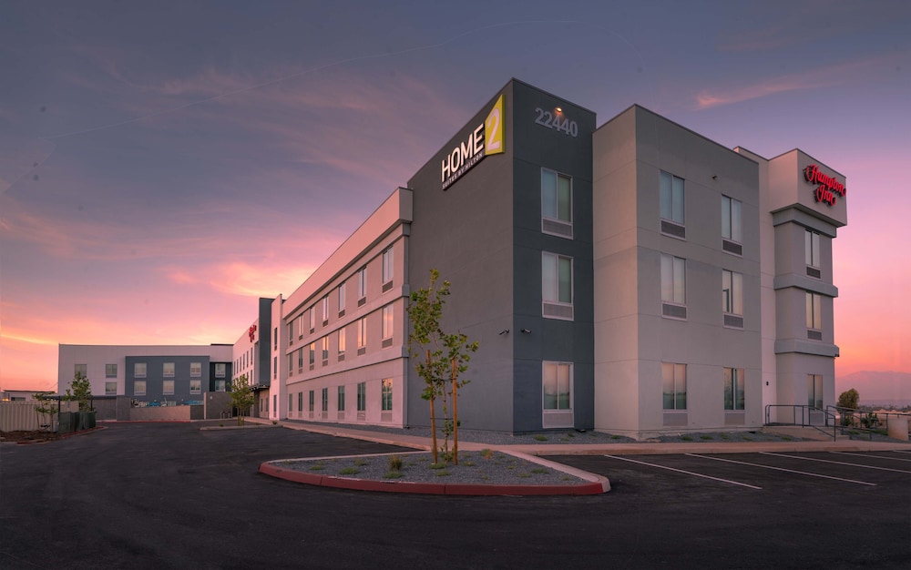 Hampton Inn Riverside March Air Force Base - photo 29