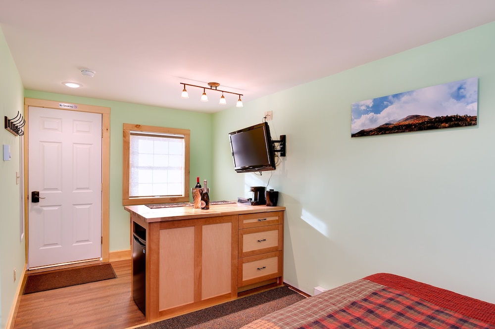 Cobble Mountain Lodge - photo 24