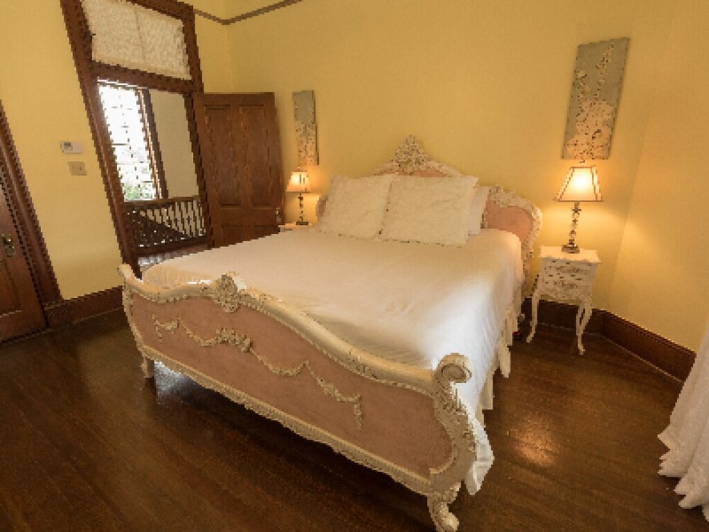The Olivia Mansion - photo 7