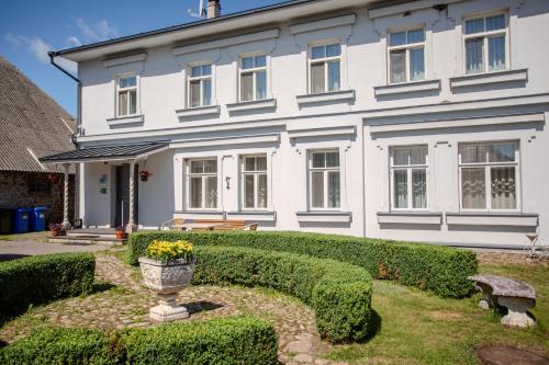 Nina Kordon Guesthouse — 4-Star Luxury Hotel in Alatskivi, Estonia