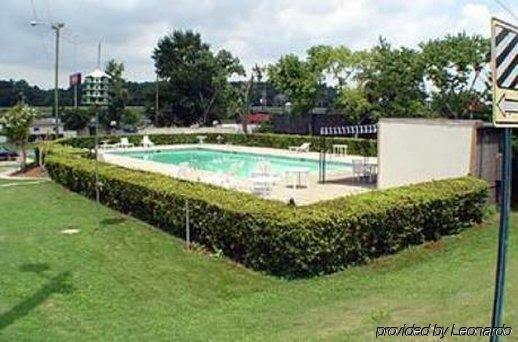 Birmingham Garden Inn - photo 2