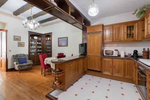 Jauregi Baskeyrentals — Lekeitio