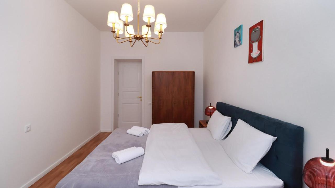 Stylish & Authentic 2BR Retreat in Central Tbilisi Wehost