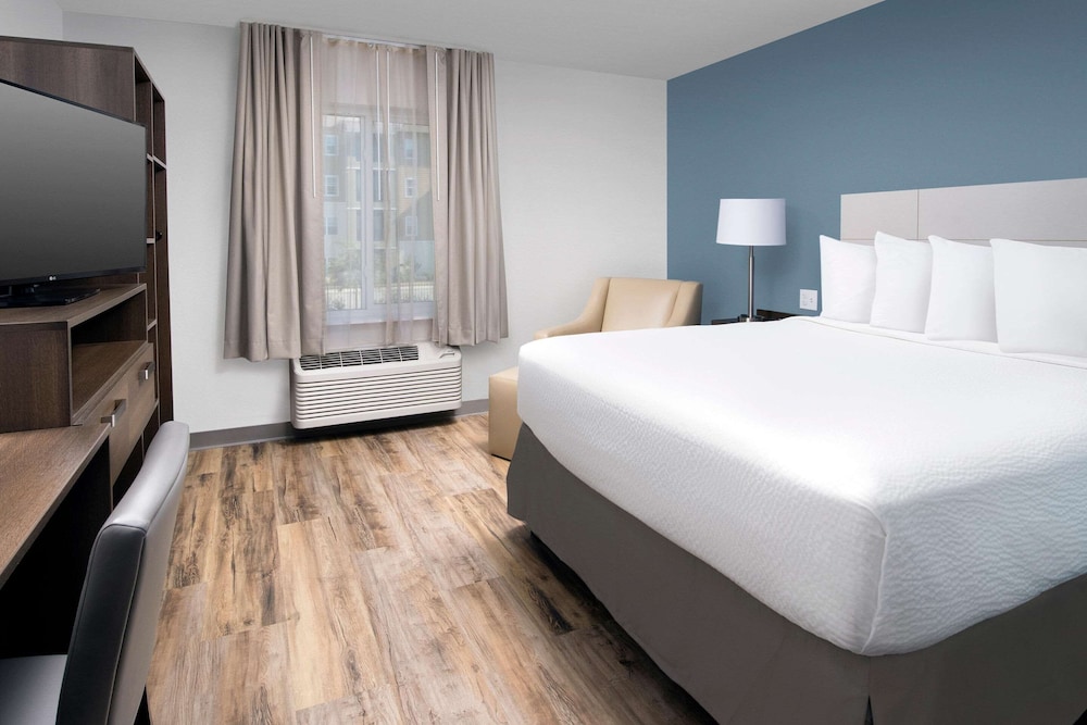 WoodSpring Suites Orlando International Drive - photo 3