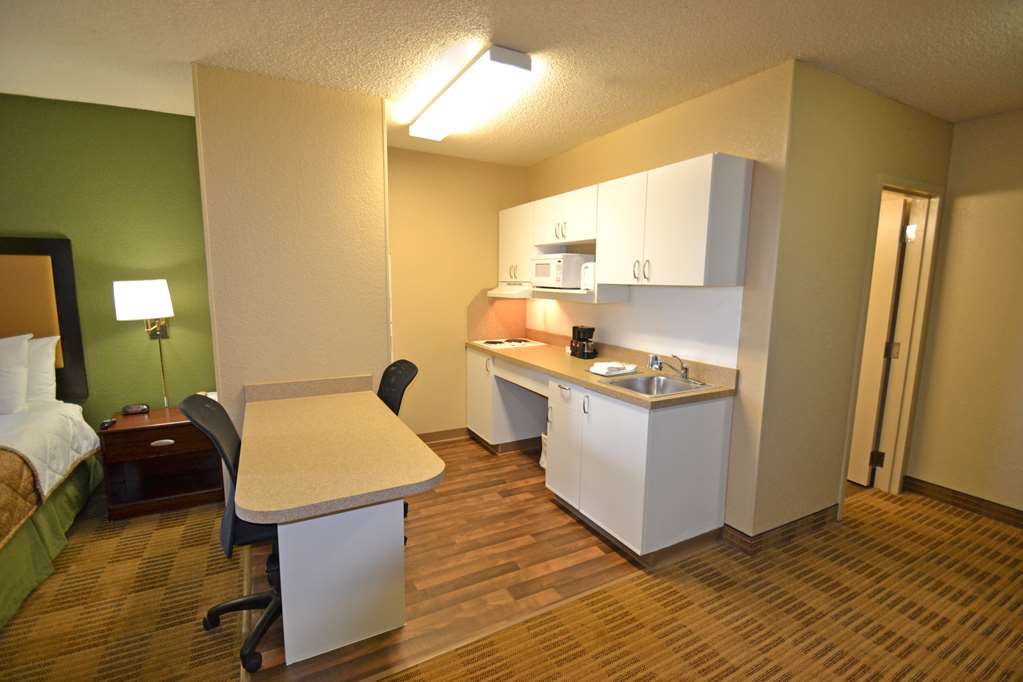Suburban Studios Auburn Hills Detroit - photo 21
