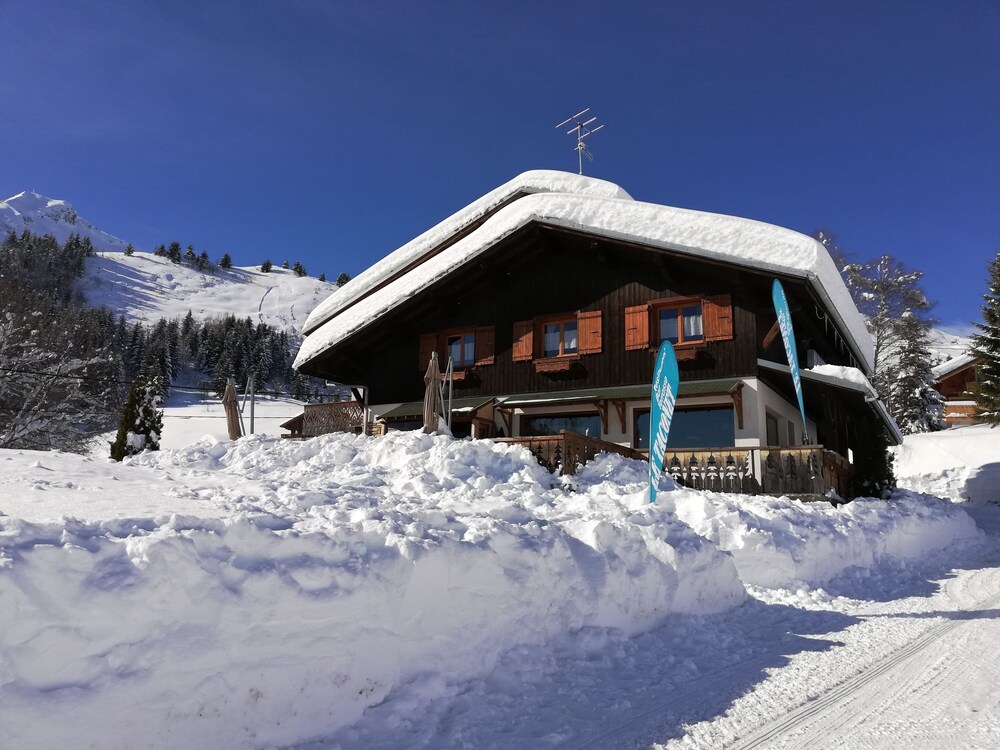Le Taconet - last minute hotel in Taninges