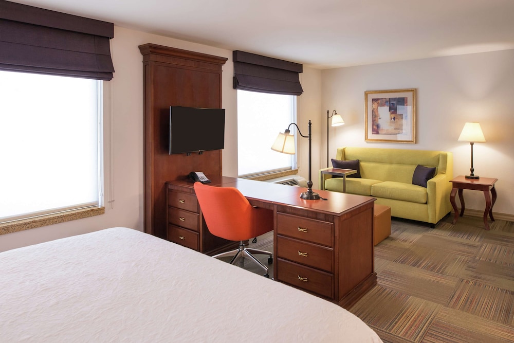Hampton Inn & Suites Rifle - photo 18
