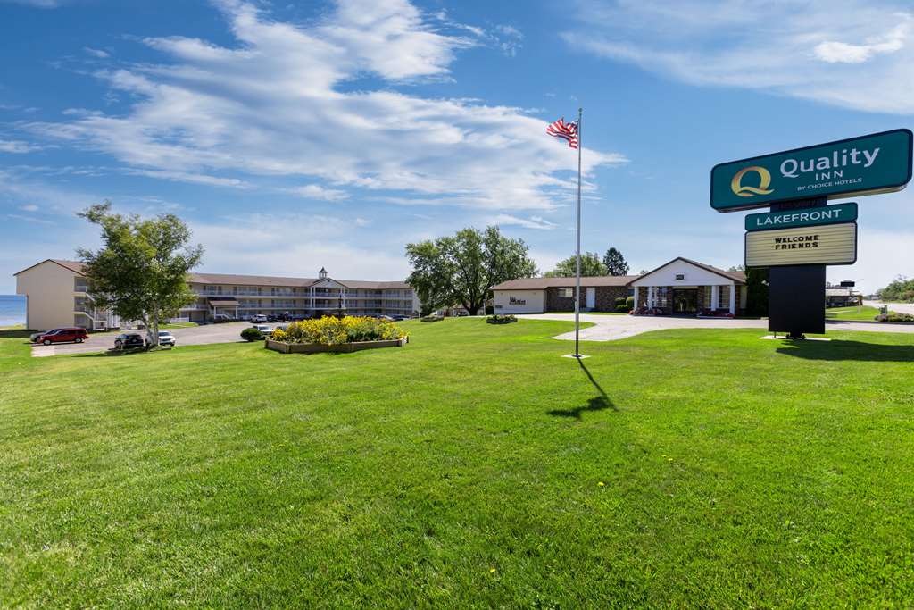 Quality Inn Lakefront in Saint Ignace, United States