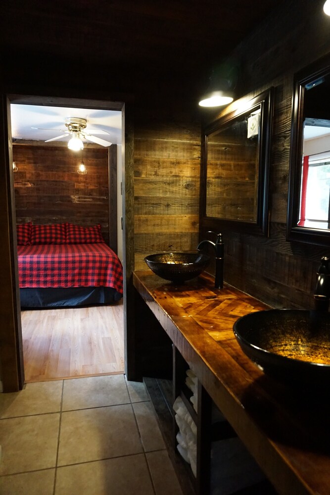 Shaver Lake Village Hotel - photo 80