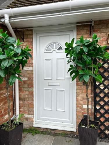Meadow view - carbon neutral hotel in Hurst