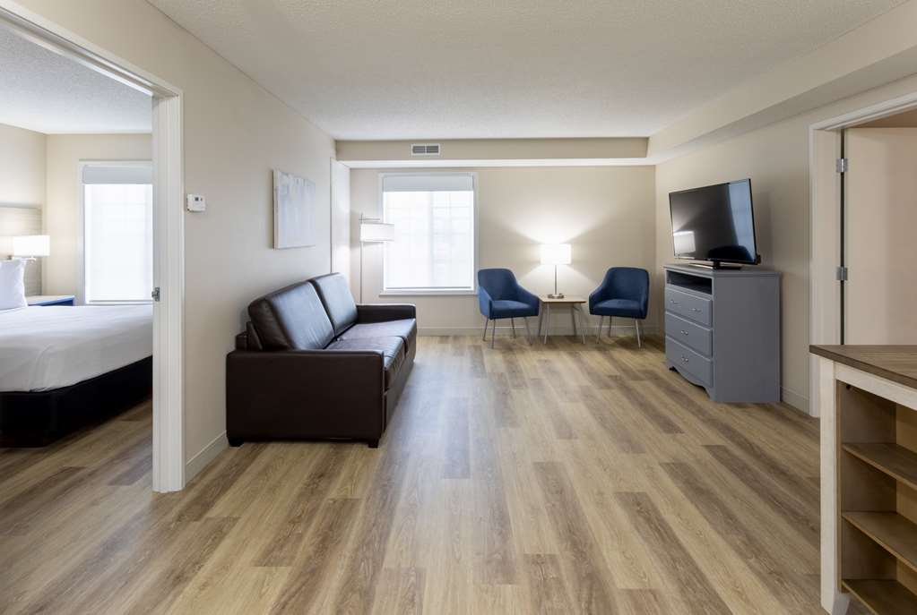 GrandStay Hotel and Conference - photo 10
