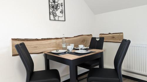 Superior Ferienwohnungen Am Kurpark Zentral Ruhig & Nah Am Edersee — hotel in Bad Wildungen