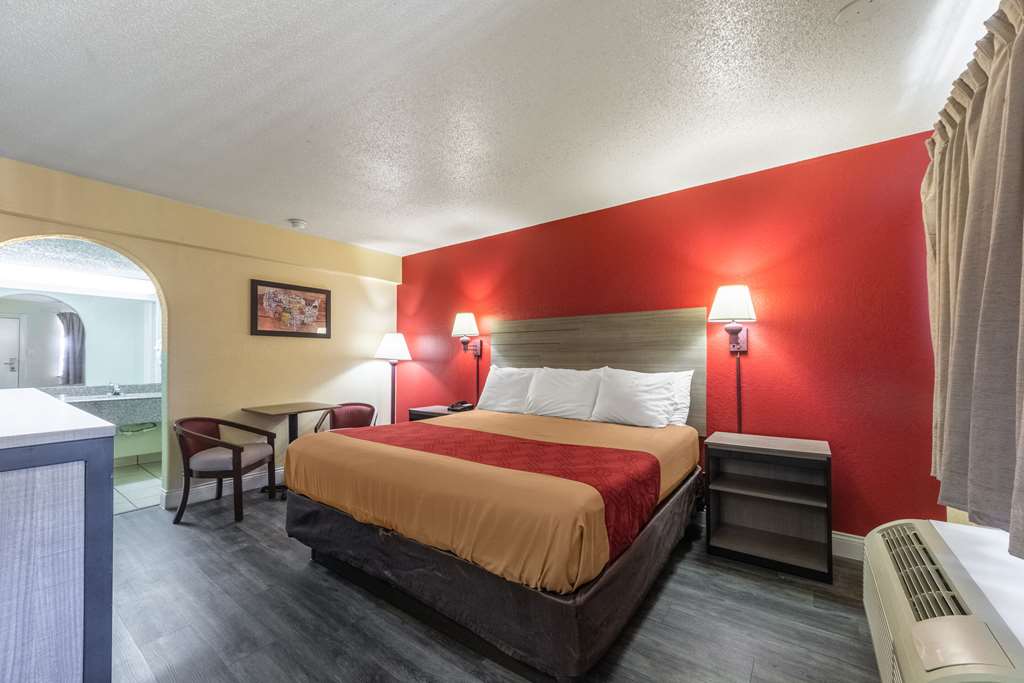 Econo Lodge San Marcos University Area - featured photo