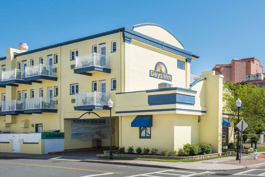 Days Inn by Wyndham Ocean City Oceanfront - photo 2