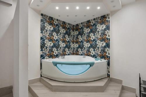 Casa Giulia piazza plebiscito — 4-Star Luxury Hotel in Naples, Italy
