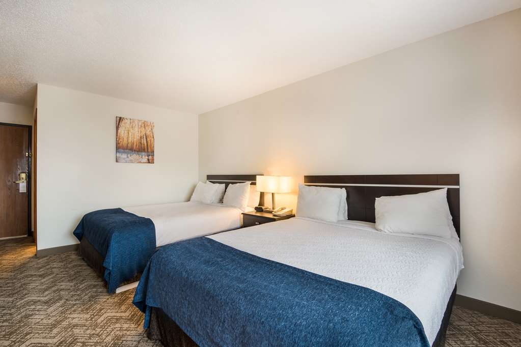 Best Western Mt. Pleasant Inn - photo 18