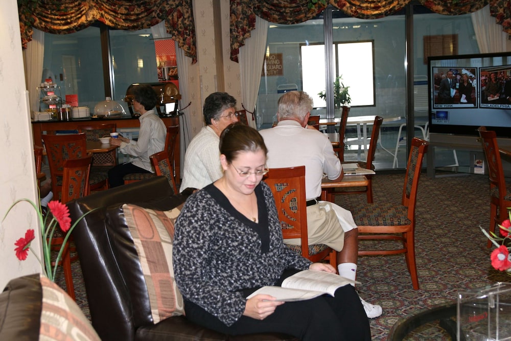 Hampton Inn Dublin - photo 5