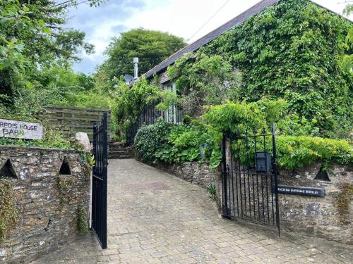 A Peaceful Countryside Retreat — 4-Star Luxury Hotel in Torpoint, United Kingdom
