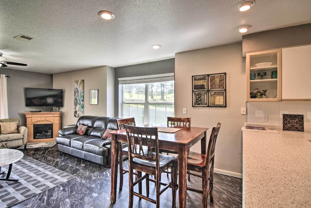 Holiday Hills Resort Condo with Hot Tub Access - photo 12