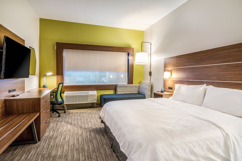 Holiday Inn Express and Suites Asheboro by IHG - photo 17